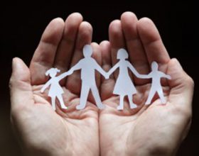 Costellazioni familiari, sistemiche e spirituali – “Accendiamo delle piccole luci di consapevolezza all’interno di una dinamica che, per il solo fatto di essere portata alla luce, inizia il suo percorso verso la guarigione” sabato 11 marzo e domenica 12 marzo